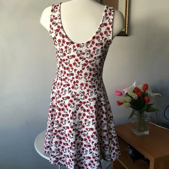 H&M Divided White Floral Pattern Sleeveless Skater Dress Size 12 - Picture 2 of 10